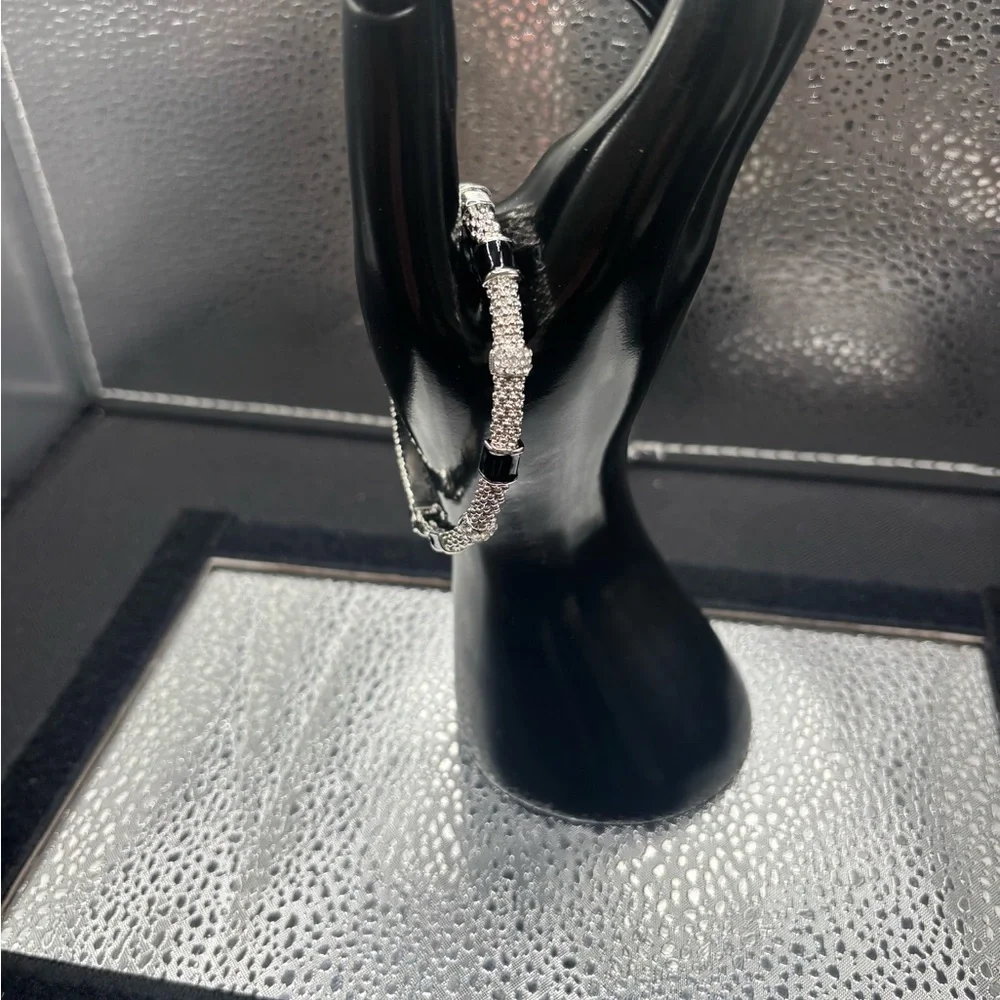 Elegant Silver and Black Magnetic Bangle ❤️